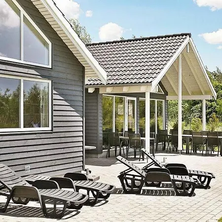 Sildestrup Sleeps 18 Pool Wifi Bøtø By