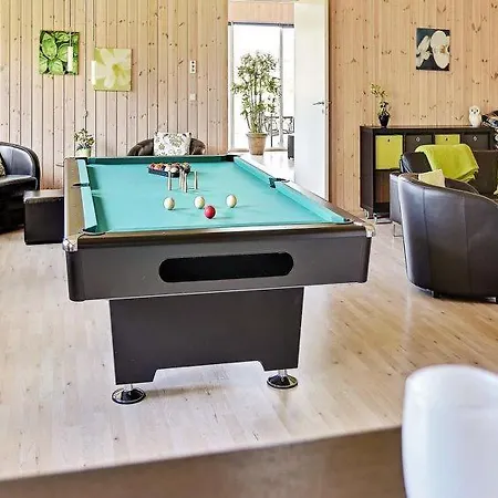 Sildestrup Sleeps 18 Pool Wifi * Bøtø By